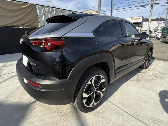 ＭＸ－３０ロータリーＥＶ ナチュラルモノトーン　８．８型ナビＴＶ　３６０度ビュー　ＢＳＭ　Ｂｏｓｅ　シートヒーター　ＨＵＤ　ＥＴＣ　前後ドラレコ　アダプティブＬＥＤランプ　１８ＡＷ　メモリー付パワーシート　ＡＣ１００Ｖ１５００Ｗ　ステアヒーター（14枚目）