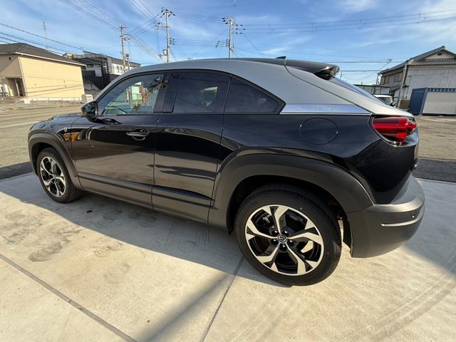 ＭＸ－３０ロータリーＥＶ ナチュラルモノトーン　８．８型ナビＴＶ　３６０度ビュー　ＢＳＭ　Ｂｏｓｅ　シートヒーター　ＨＵＤ　ＥＴＣ　前後ドラレコ　アダプティブＬＥＤランプ　１８ＡＷ　メモリー付パワーシート　ＡＣ１００Ｖ１５００Ｗ　ステアヒーター（22枚目）