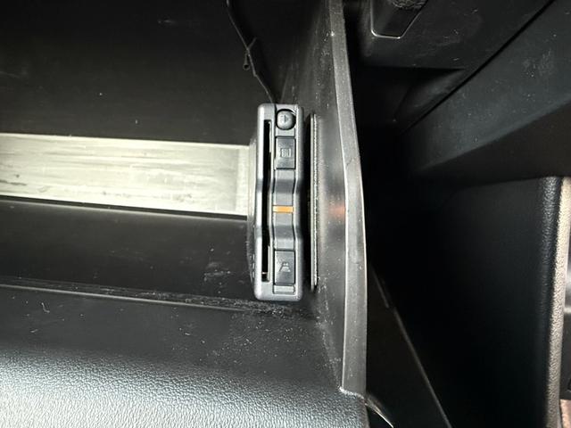 ＭＸ－３０ロータリーＥＶ ナチュラルモノトーン　８．８型ナビＴＶ　３６０度ビュー　ＢＳＭ　Ｂｏｓｅ　シートヒーター　ＨＵＤ　ＥＴＣ　前後ドラレコ　アダプティブＬＥＤランプ　１８ＡＷ　メモリー付パワーシート　ＡＣ１００Ｖ１５００Ｗ　ステアヒーター（51枚目）