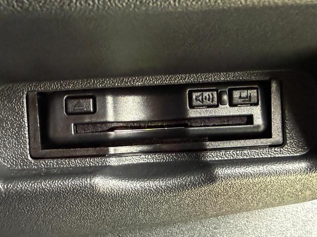 ハイエースバン スーパーＧＬ　ダークプライムＩＩ　モデリスタエアロＦＳＲ　ＴＲＤ１５インチＡＷ　１０型フローティングナビＴＶ　両側パワスラ　デジタルミラー　Ｂカメラ　ＥＴＣ　ＬＥＤランプ　ソナー　ハーフレザー　セーフティセンス　ＡＣ１００Ｖ電源（40枚目）