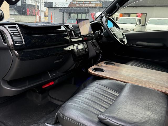 ハイエースバン スーパーＧＬ　ダークプライムＩＩ　モデリスタエアロＦＳＲ　ＴＲＤ１５インチＡＷ　１０型フローティングナビＴＶ　両側パワスラ　デジタルミラー　Ｂカメラ　ＥＴＣ　ＬＥＤランプ　ソナー　ハーフレザー　セーフティセンス　ＡＣ１００Ｖ電源（57枚目）