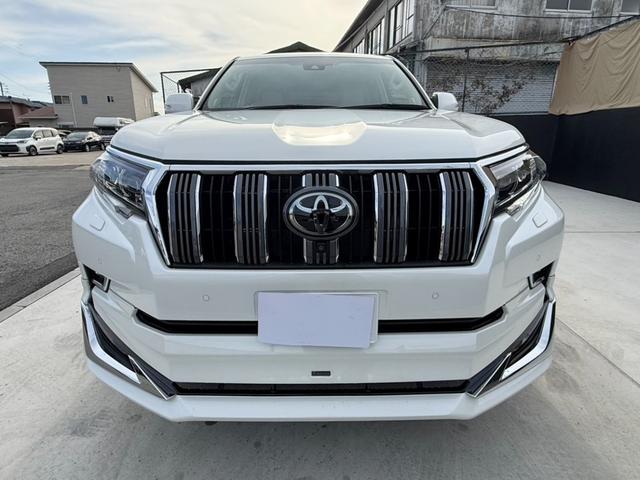 ランドクルーザープラド ＴＸ　Ｌパッケージ　モデリスタエアロＦ／Ｒ　ＤＡ／Ｔコネクトナビキット　ＢＳＭ　ＲＣＴＡ　サンルーフ　ルーフレール　１９ＡＷ　地デジＴＶ　３６０ビュー　ＥＴＣ２．０　ドラレコ　ベージュレザー　快適温熱シート　パワーシート（9枚目）