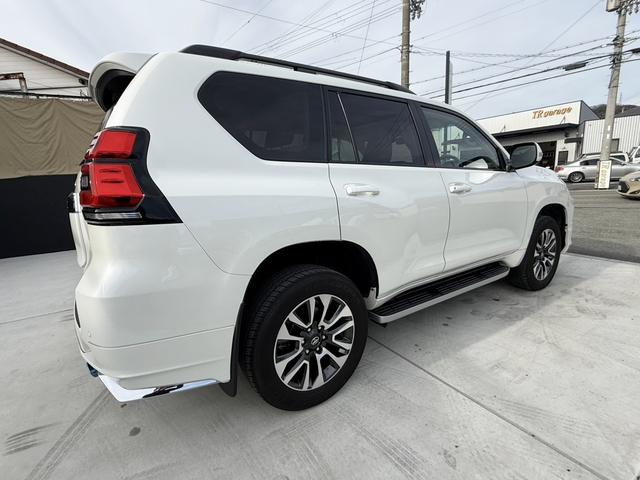 ランドクルーザープラド ＴＸ　Ｌパッケージ　モデリスタエアロＦ／Ｒ　ＤＡ／Ｔコネクトナビキット　ＢＳＭ　ＲＣＴＡ　サンルーフ　ルーフレール　１９ＡＷ　地デジＴＶ　３６０ビュー　ＥＴＣ２．０　ドラレコ　ベージュレザー　快適温熱シート　パワーシート（15枚目）