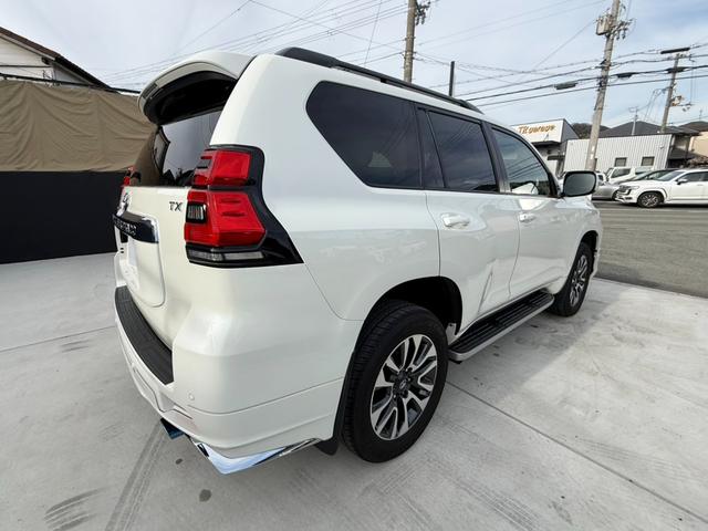 ランドクルーザープラド ＴＸ　Ｌパッケージ　モデリスタエアロＦ／Ｒ　ＤＡ／Ｔコネクトナビキット　ＢＳＭ　ＲＣＴＡ　サンルーフ　ルーフレール　１９ＡＷ　地デジＴＶ　３６０ビュー　ＥＴＣ２．０　ドラレコ　ベージュレザー　快適温熱シート　パワーシート（16枚目）