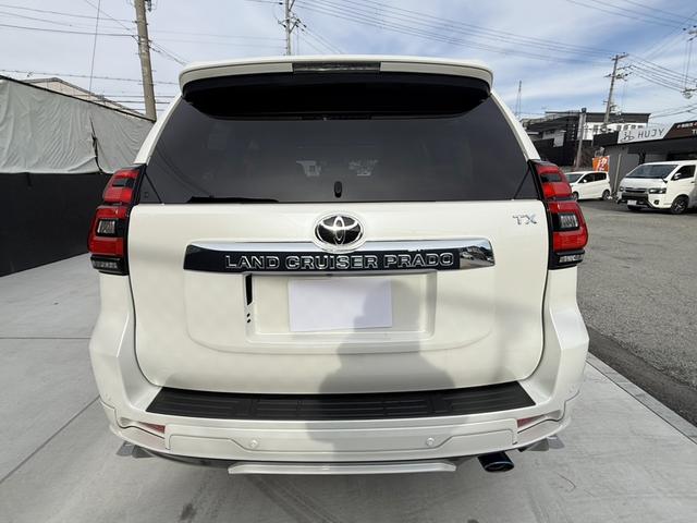 ランドクルーザープラド ＴＸ　Ｌパッケージ　モデリスタエアロＦ／Ｒ　ＤＡ／Ｔコネクトナビキット　ＢＳＭ　ＲＣＴＡ　サンルーフ　ルーフレール　１９ＡＷ　地デジＴＶ　３６０ビュー　ＥＴＣ２．０　ドラレコ　ベージュレザー　快適温熱シート　パワーシート（18枚目）