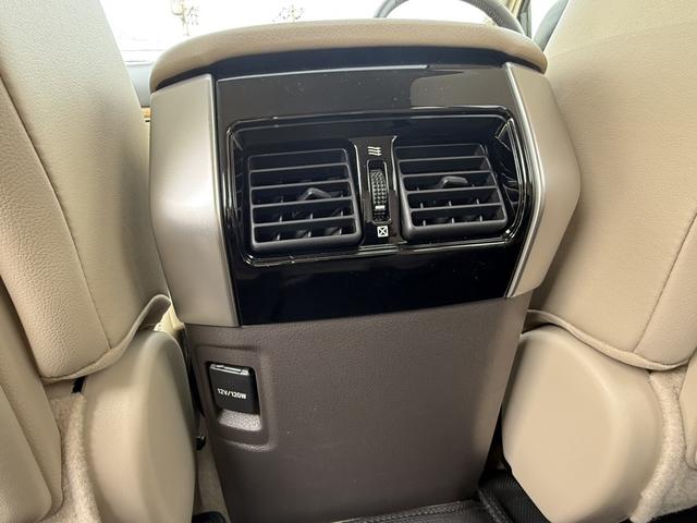 ランドクルーザープラド ＴＸ　Ｌパッケージ　モデリスタエアロＦ／Ｒ　ＤＡ／Ｔコネクトナビキット　ＢＳＭ　ＲＣＴＡ　サンルーフ　ルーフレール　１９ＡＷ　地デジＴＶ　３６０ビュー　ＥＴＣ２．０　ドラレコ　ベージュレザー　快適温熱シート　パワーシート（56枚目）