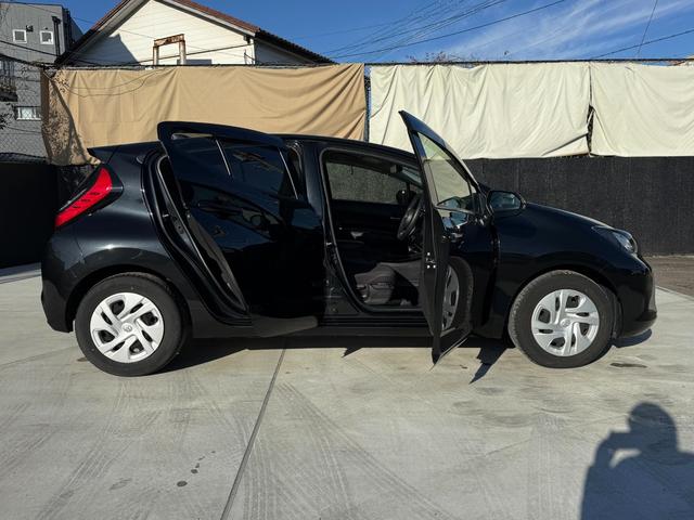 アクア G 7型DA Bカメラ ETC シートヒーター ステアヒーター ルームミラー型ドラレコ ETC ソナー セーフティセンス LEDランプ 革巻きハンドル ナノイー付AAC 通信用USB端子 禁煙 スペアキー(12枚目)