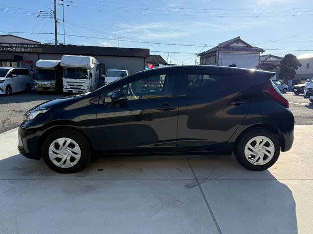 アクア G 7型DA Bカメラ ETC シートヒーター ステアヒーター ルームミラー型ドラレコ ETC ソナー セーフティセンス LEDランプ 革巻きハンドル ナノイー付AAC 通信用USB端子 禁煙 スペアキー(20枚目)