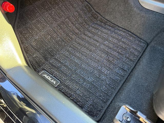 アクア G 7型DA Bカメラ ETC シートヒーター ステアヒーター ルームミラー型ドラレコ ETC ソナー セーフティセンス LEDランプ 革巻きハンドル ナノイー付AAC 通信用USB端子 禁煙 スペアキー(46枚目)