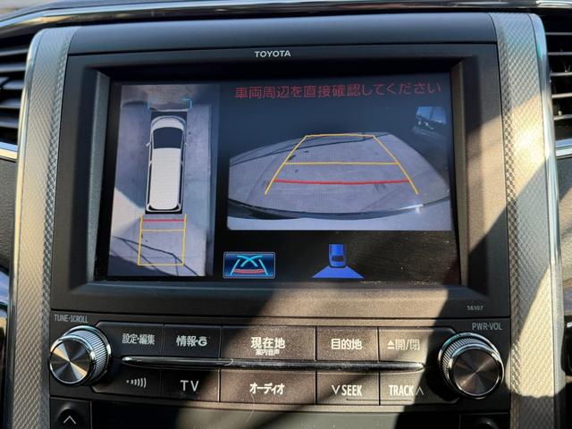 ������̂��Ԃɂ̓p�m���~�b�N�r���[���j�^�[�����ڂ��Ă���܂����Ԃ̐^�ォ�猩�Ă���悤�Ƀ��j�^�[��ʂɉf���o����邽�߁A���͂̏󋵂���ڂł킩��A���Ԃ����ȕ��ł����S���Ē��Ԃ��邱�Ƃ��o���܂��ˁ�