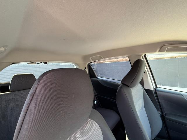 ヴィッツ Ｆ　スマイルエディション　純正ナビ　ＴＶ　ＥＴＣ　スマートエントリースタートシステム　イモビライザー　フロアマット　プライバシーガラス　ドアバイザー　電動格納ミラー　ユーザー下取り車　禁煙車　実走行　３万キロ台（44枚目）