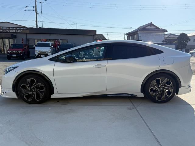 プリウス Ｚ　モデリスタエアロＦＳＲ　モデリスタ１９ＡＷ・サイドガーニッシュ・シグネチャーイルミ　パノラマルーフ　ＥＴＣ２．０　ＢＳＭ　１２．３型ＤＡナビＴＶ　３６０ビュー　パワートランク　シートベンチレーション（21枚目）