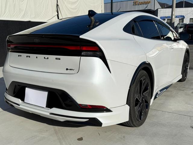 プリウス Ｚ　モデリスタエアロＦＳＲ　モデリスタ１９ＡＷ・サイドガーニッシュ・シグネチャーイルミ　パノラマルーフ　ＥＴＣ２．０　ＢＳＭ　１２．３型ＤＡナビＴＶ　３６０ビュー　パワートランク　シートベンチレーション（25枚目）