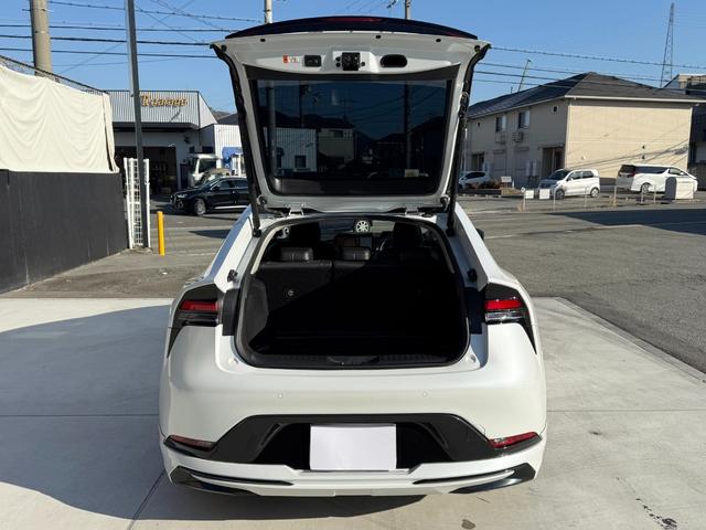 プリウス Ｚ　モデリスタエアロＦＳＲ　モデリスタ１９ＡＷ・サイドガーニッシュ・シグネチャーイルミ　パノラマルーフ　ＥＴＣ２．０　ＢＳＭ　１２．３型ＤＡナビＴＶ　３６０ビュー　パワートランク　シートベンチレーション（29枚目）