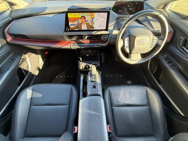 プリウス Ｚ　モデリスタエアロＦＳＲ　モデリスタ１９ＡＷ・サイドガーニッシュ・シグネチャーイルミ　パノラマルーフ　ＥＴＣ２．０　ＢＳＭ　１２．３型ＤＡナビＴＶ　３６０ビュー　パワートランク　シートベンチレーション（32枚目）