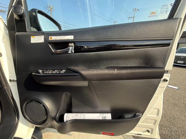 ���X�̕ʃ��[�h�ɂĕۊǂ��Ă���ԗ���������܂��B�����ď������Œ����Ԃ��҂������邱�Ƃ�����܂��̂ŁA���萔�ł͌�����܂��������X�O�ɂ͕K����{���A�������肢�v���܂�