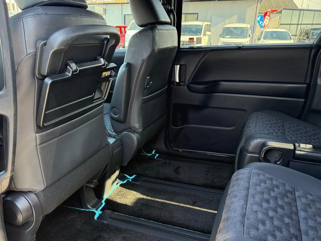 �V�[�g�o�b�N�e�[�u����