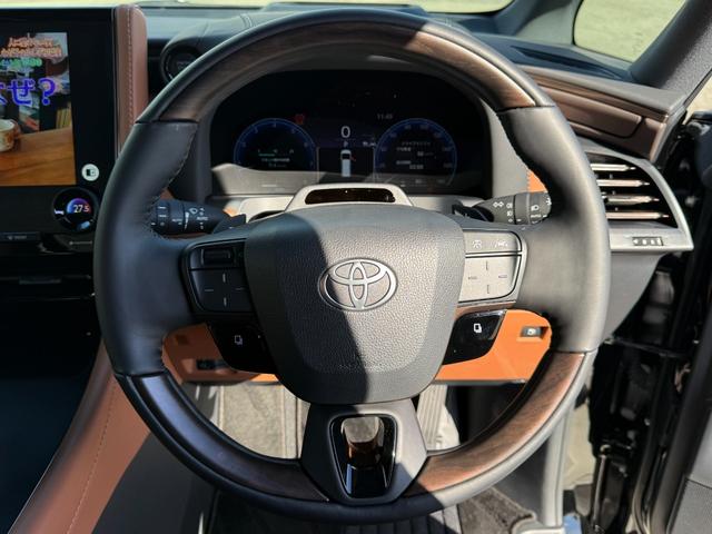 �v�����X�e�A�����O���I�[�f�B�I�X�C�b�`�t���ł��̂ŉ^�]���ł����S���đ��삪�ł��A���K�ȃh���C�u���y���߂܂���v�����ł��̂ŁA�����ڂ������������ł����A����₷���̂ŉ^�]�����₷���ł���