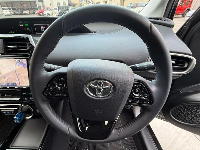 �v�����X�e�A�����O���I�[�f�B�I�X�C�b�`�t���ł��̂ŉ^�]���ł����S���đ��삪�ł��A���K�ȃh���C�u���y���߂܂���v�����ł��̂ŁA�����ڂ������������ł����A����₷���̂ŉ^�]�����₷���ł���