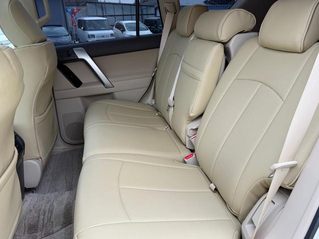 ��ȃV�[�g�@�O�Ȃ�������肵�Ă܂����A�㕔���Ȃ�����ȂɍL�X���Ă܂��̂ŁA���ɂ���蒸���������@����L�΂��ā@���K�ȋ�ԂŃh���C�u���y����Œ����܂�