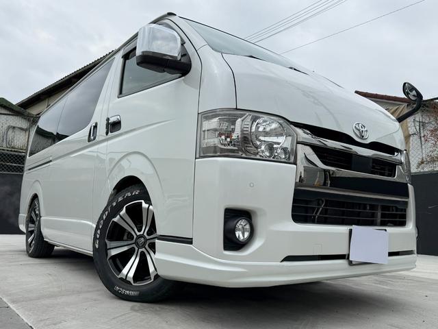 ハイエースバン スーパーＧＬ　ダークプライムＩＩ　アルパインフローティングナビＴＶ　リアモニター　両側パパワスラ　デジタルミラー　３６０度ビュー　ソナーＦＲ　ベッドキッド　ドラレコ　ＬＥＤ　リアスピーカー　Ｆエアロ　１７ＡＷ（4枚目）