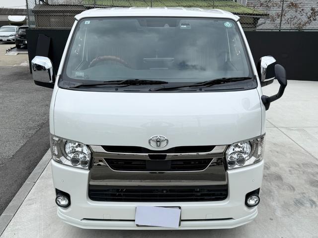 ハイエースバン スーパーＧＬ　ダークプライムＩＩ　アルパインフローティングナビＴＶ　リアモニター　両側パパワスラ　デジタルミラー　３６０度ビュー　ソナーＦＲ　ベッドキッド　ドラレコ　ＬＥＤ　リアスピーカー　Ｆエアロ　１７ＡＷ（7枚目）