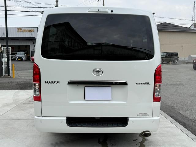 ハイエースバン スーパーＧＬ　ダークプライムＩＩ　アルパインフローティングナビＴＶ　リアモニター　両側パパワスラ　デジタルミラー　３６０度ビュー　ソナーＦＲ　ベッドキッド　ドラレコ　ＬＥＤ　リアスピーカー　Ｆエアロ　１７ＡＷ（17枚目）