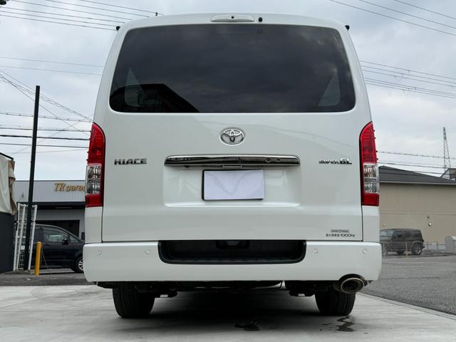 ハイエースバン スーパーＧＬ　ダークプライムＩＩ　アルパインフローティングナビＴＶ　リアモニター　両側パパワスラ　デジタルミラー　３６０度ビュー　ソナーＦＲ　ベッドキッド　ドラレコ　ＬＥＤ　リアスピーカー　Ｆエアロ　１７ＡＷ（18枚目）