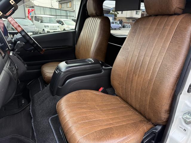 ハイエースバン スーパーＧＬ　ダークプライムＩＩ　アルパインフローティングナビＴＶ　リアモニター　両側パパワスラ　デジタルミラー　３６０度ビュー　ソナーＦＲ　ベッドキッド　ドラレコ　ＬＥＤ　リアスピーカー　Ｆエアロ　１７ＡＷ（47枚目）