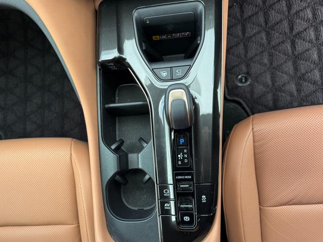 �q�d���p�[�L���O�u���[�L�r�X�C�b�`�ЂƂŃp�[�L���O�u���[�L�������邱�Ƃ��ł��܂��B�n���h�u���[�L��y�_�����p�[�L���O�u���[�L�����͂����炸�A������ȒP�ł���