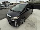 〈オートブレーキホールド〉停止時にブレーキペダルから足を離しても車を停止状態にできる機能です。信号待ちや渋滞中にブレーキペダルを踏み続ける必要が無くなるので、足の疲れを軽減することができます★