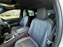 こちらのお車にはシートヒーターが装備されております☆体を直接暖めてくれますので、通常のエアコンよりも早く暖まることが出来ます!!寒い時期や寒い地方に出かける際は、寒い時も快適にドライブを楽しめますね♪
