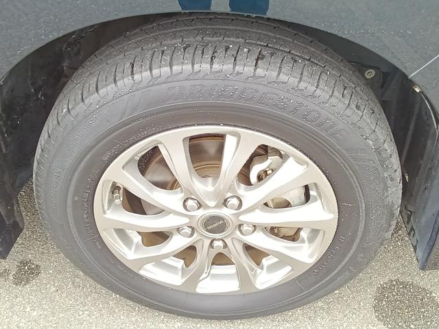 ヴォクシー ハイブリッドＶ　ナビ　バックモニター　両側電動スライドドア　リアフリップダウンモニター　ＥＴＣ　ドラレコ　社外アルミホイール（10枚目）