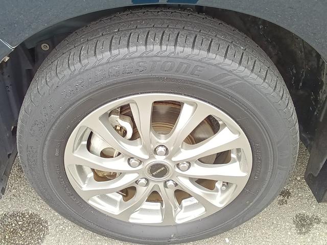 ヴォクシー ハイブリッドＶ　ナビ　バックモニター　両側電動スライドドア　リアフリップダウンモニター　ＥＴＣ　ドラレコ　社外アルミホイール（12枚目）