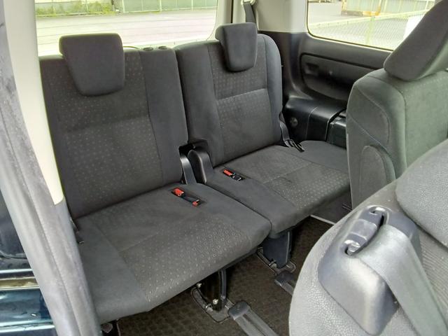 ヴォクシー ハイブリッドＶ　ナビ　バックモニター　両側電動スライドドア　リアフリップダウンモニター　ＥＴＣ　ドラレコ　社外アルミホイール（17枚目）