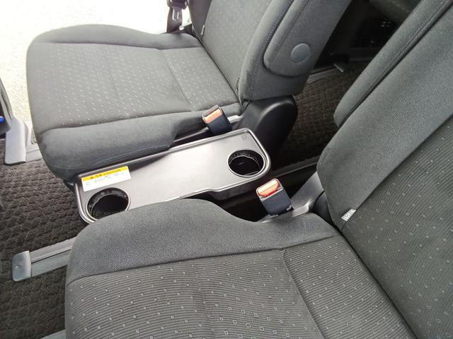 ヴォクシー ハイブリッドＶ　ナビ　バックモニター　両側電動スライドドア　リアフリップダウンモニター　ＥＴＣ　ドラレコ　社外アルミホイール（21枚目）