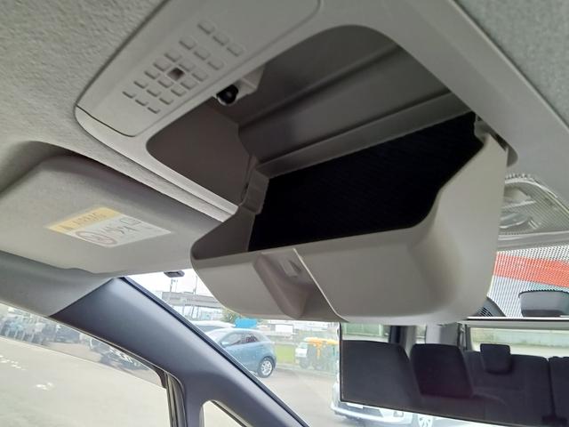 ヴォクシー ハイブリッドＶ　ナビ　バックモニター　両側電動スライドドア　リアフリップダウンモニター　ＥＴＣ　ドラレコ　社外アルミホイール（34枚目）