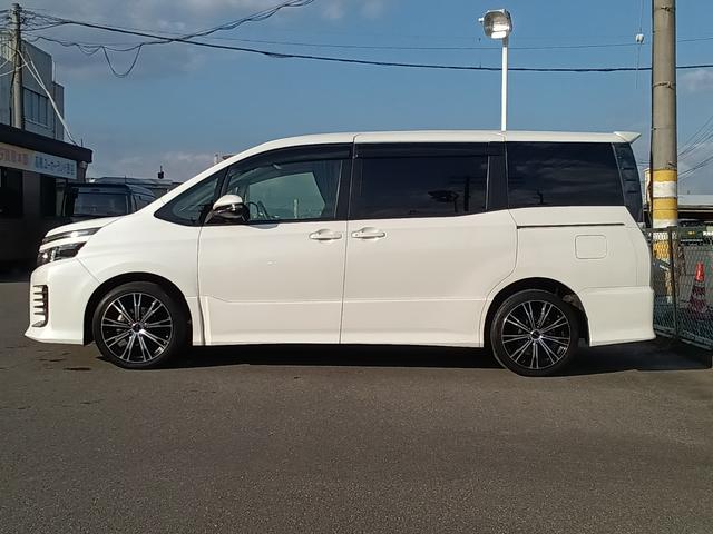 ヴォクシー ZS(5枚目)