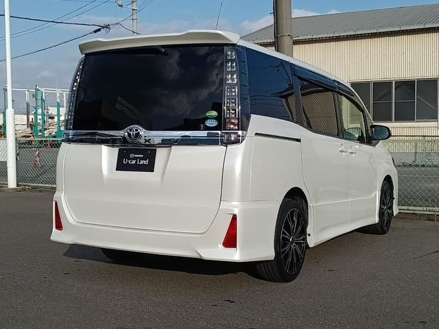 ヴォクシー ZS(9枚目)