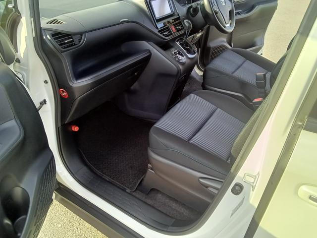 ヴォクシー ZS(18枚目)