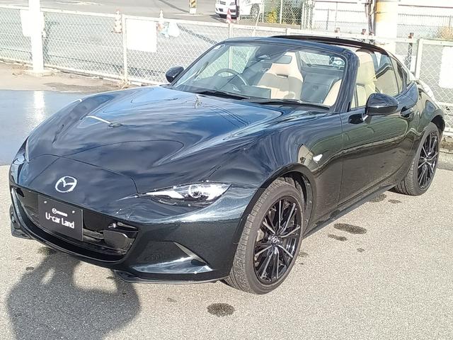 解放感あふれるドライブができるのはオープンカーの特権ですね。