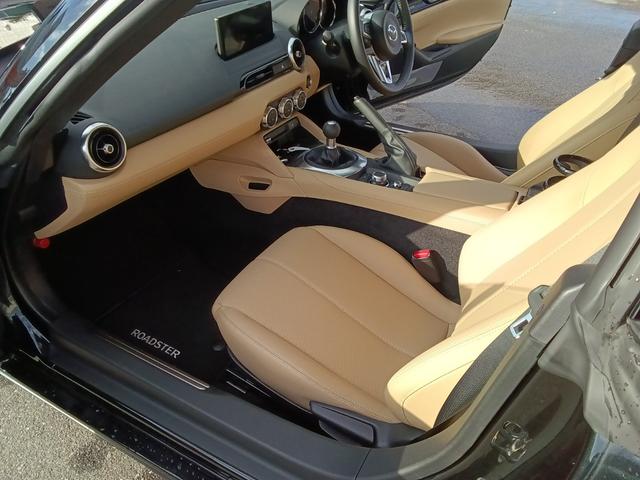 助手席シートきれいです。