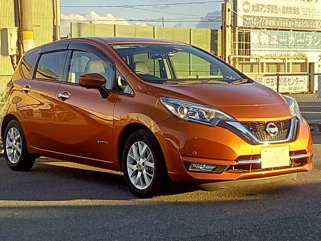 ノート ｅ－パワー　メダリスト　日産オリジナルナビ取付パッケージ／標準仕様２／標準仕様３／標準仕様４／インテリアラモニ＋スマート・ルームミラー＋ヒーターミラー＋踏違防止＋フロント＆バックソナー（4枚目）