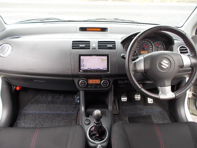 スイフト スポーツ　後期型　５ＭＴ　メモリーナビ　地デジＴＶ　１６インチアルミホイール　ドアミラーウインカー　スマートキー　ＥＴＣ　盗難防止システム　２０２３年製タイヤ／２０２４年製バッテリィー　禁煙車（10枚目）