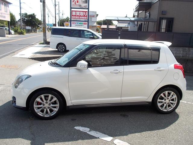 スイフト スポーツ　後期型　５ＭＴ　メモリーナビ　地デジＴＶ　１６インチアルミホイール　ドアミラーウインカー　スマートキー　ＥＴＣ　盗難防止システム　２０２３年製タイヤ／２０２４年製バッテリィー　禁煙車（15枚目）