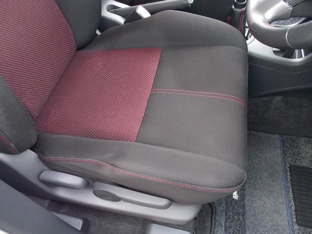 スイフト スポーツ　後期型　５ＭＴ　メモリーナビ　地デジＴＶ　１６インチアルミホイール　ドアミラーウインカー　スマートキー　ＥＴＣ　盗難防止システム　２０２３年製タイヤ／２０２４年製バッテリィー　禁煙車（24枚目）