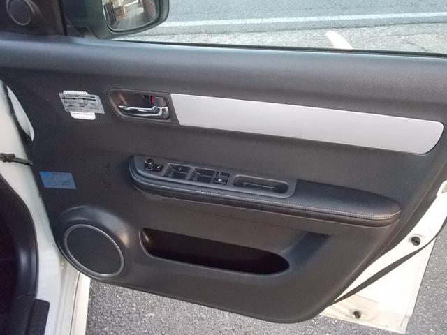 スイフト スポーツ Sリミテッド 特別仕様車 純正レカロ/ハーフレザーシート 前後ドラレコ HDDナビ フルセグTV DVD再生 白16インチアルミホイール 盗難防止システム ドアミラーウインカー スマートキー ETC HID 禁煙車(26枚目)