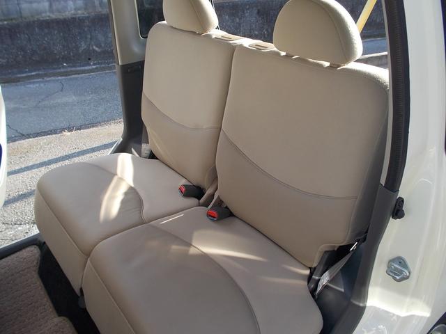 �����V�[�g�́A�Q�T�O���������O�X���C�h���A�l�X�ȃV�[���ɍ��킹�āA�����̃X�y�[�X���ȒP�ɒ������邱�Ƃ��\�B