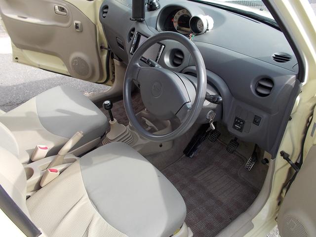 ���[���N���[�j���O�͕K�v�ɉ����āA�V�[�g��J�[�y�b�g�A�@�����肩��V����܂ŁA�O���镨�͂��ׂĊO���ēO��I�ɃN���[�j���O���Ă��܂��B