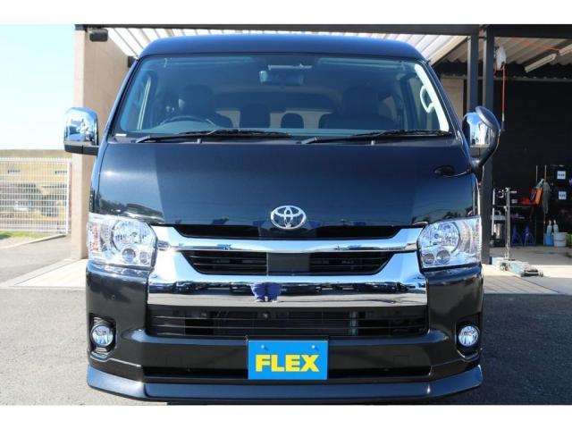 GL パーキングサポート FLEXベッドキットシートアレンジ ダブルモニター フローリング施工 Fスポイラー FLEX17インチAW ナスカータイヤ 1インチローダウン(3枚目)